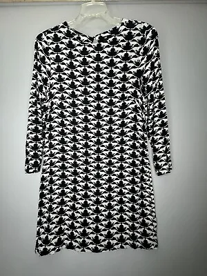 H&M Women Shift Dress Size 10 Black White Cat Print Geo Long Sleeve Keyhole Back • $13.25