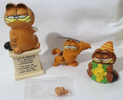 £5.95 • Buy Vintage Garfield Figure In  Kill Bill  Type Pose, Plus Two  FREE  Iffy Pieces!!