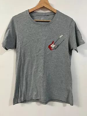 Uniqlo Kids - Youth Fender Stratocaster Unisex Tee - VGC - Size 13 - Quality • $21.06
