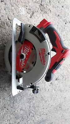 Milwaukee 2631-20 M18 FUEL™ Brushless 7-1/4  Cordless Circular Saw TOOL ONLY • $68