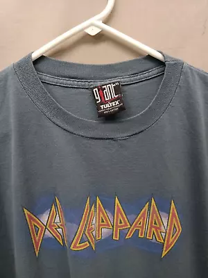 Men's Vintage Distressed Giant (c)1999 Def Leppard Euphoria 1999 T-shirt XL • $20