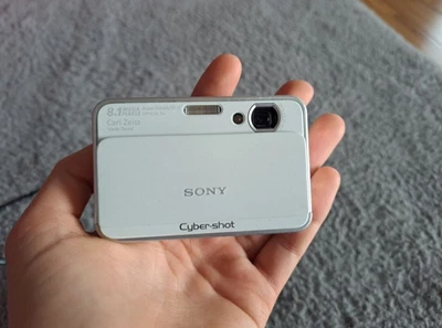 £87.35 • Buy Camera Sony DSC-T2 WhiteCarl Zeiss,  Old Photo ,Lomography