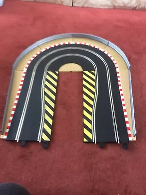 £14 • Buy SCALEXTRIC HAIRPIN BORDERS & BARRIERS X 4 & 2 Lead In And Outs In Good Condition