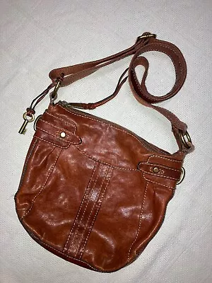 FOSSIL British Tan Embossed Leather Crossbody Messenger Bag Purse • £37.60