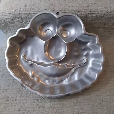 Vintage Wilton Character Cake Pan Mold Aluminum Elmo Face 2105-3461 2002 • $10