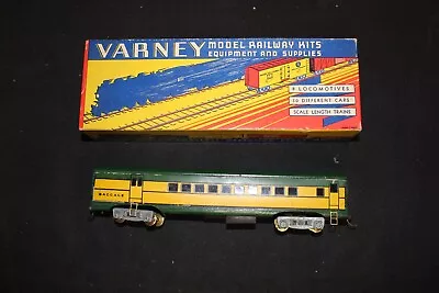 Varney HO Car Green And Yellow Metal And Wood Passenger PA-33 • $14.99