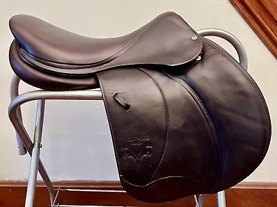 18.5  Voltaire Palm Beach Saddle • $2575