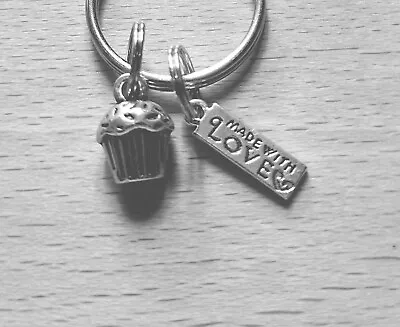 £3.25 • Buy Lovable Cupcake' Keyring Bagcharm Cute Wonderful Quirky Useful Little Gift 🧁🗝