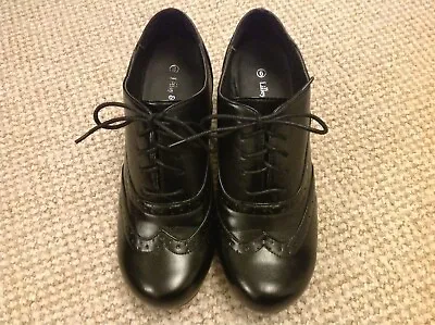 Ladies Black Lace-Up Brogue Style Shoes Size 6 • £4