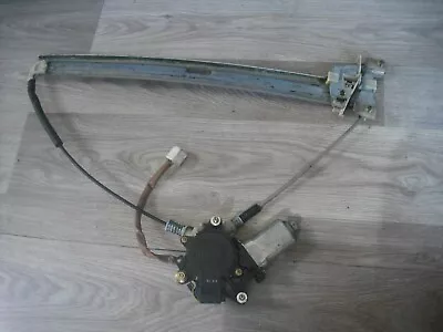 Cm010430  Mazda Premacy 2004   Electric Window Regulator Motor  Front Right • $31.11