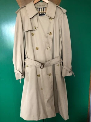 £52 • Buy Burberry Men’s Vintage Trench Coat Beige - 48 Regular 