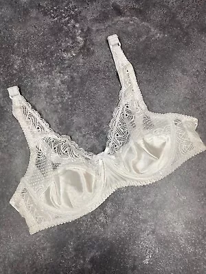 Valbonne Kate White Underwired Bra In Lace And Satin Finish Size 40B 40C And 40 • £10