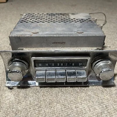Vintage  Motorola Push Button Auto Radio - 27427 - Parts • $29.99