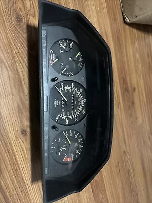 Mercedes W124 Instrument Cluster 87001199 • $75