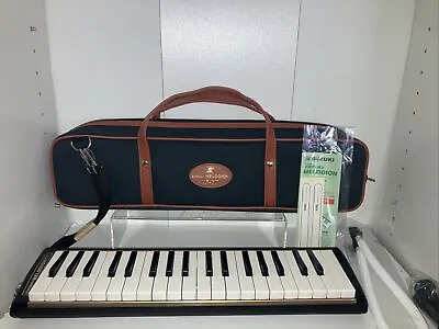 SUZUKI M-37C Melodion Alto Wind Keyboard Harmonica Brand New With Soft Case • $76