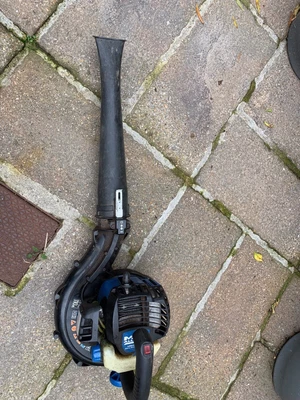 £55 • Buy Garden Lightweight Petrol Blower