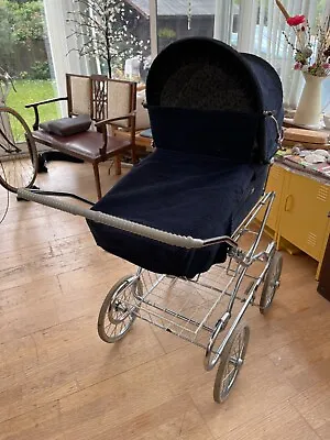 Mothercare Coachbuilt Pram • £50