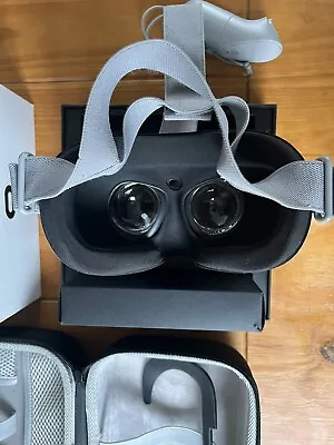 Oculus Go 64gb VR Headset Excellent Condition Orig Box Accessories Extra Case • £85