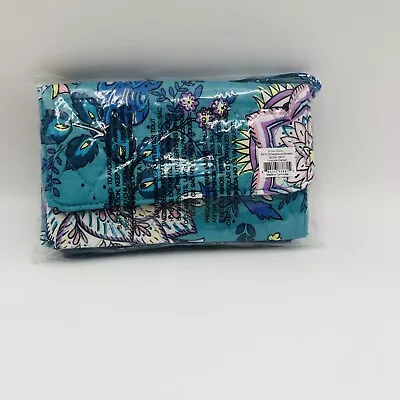 Brand New Vera Bradley RFID Smartphone Wristlet Peacock Garden In Cotton Women • $25