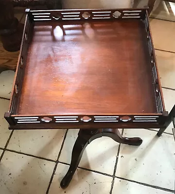 Mahogany Lamp Table / End Table  (RP- ET57) • $349