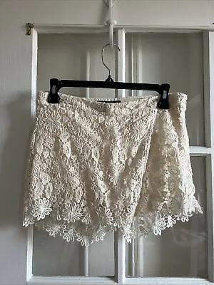 $8 • Buy Zara Ivory Crochet Lace Skirt Skort Size Small 