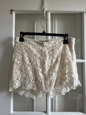 $8 • Buy Zara Ivory Crochet Lace Skirt Skort Size Small 