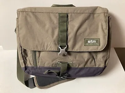 STM Sequel Laptop Shoulder Bag Messenger Bag Olive Green Khaki • $24.95