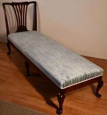 1900 Antique Queen Anne Mahogany Chaise Lounge / Daybed • $2500