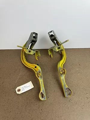 1990-1997 Mazda Miata Trunk Hinge Lid Hinge Pair Left And Right Yellow OEM • $47.99