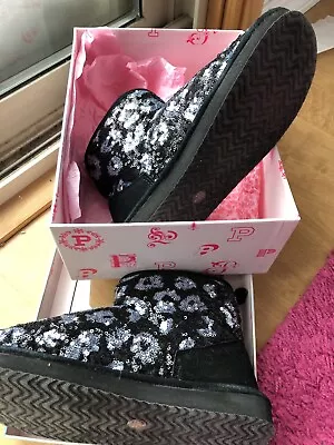 NWT Victoria Secret Pink Sequence Bling Booties RARE Size 7-8 • $75