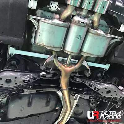 Ultra Racing 2-Pt Rear Lower Bar For HONDA CIVIC FK8 Type R 2.0T '17 (RL2-3935) • $373.60