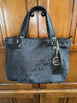 MICHAEL KORS BENNET LARGE BLACK LOGO SIGNATURE Purse BAG • $69.96