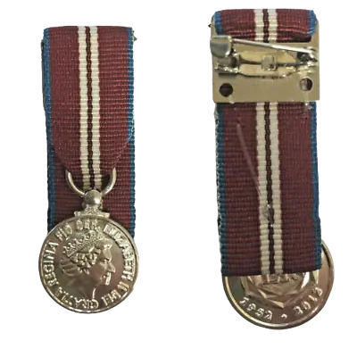 MINIATURE Queens Diamond Jubilee Medal / LOOSE OR COURT MOUNTED - FAST DISPATCH • £13