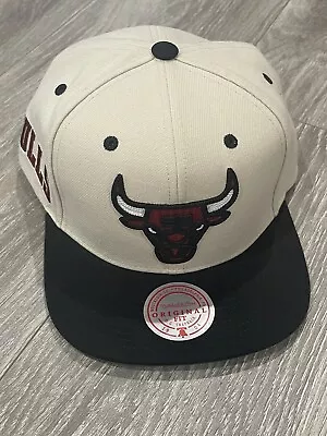 Chicago Bulls Mitchell & Ness SnapBack Adjustable Hat Creamy/Black Color • $24.99