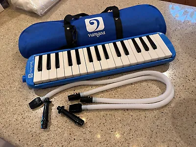 Vangoa 32 Key Melodica Musical Instrument Air Piano Keyboard  With Carrying Case • $20