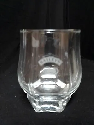 Bailey's Irish Cream Cocktail Glass • $4