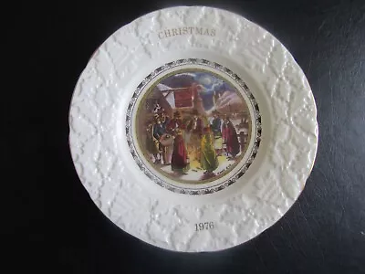 Coalport Christmas Plates • £8