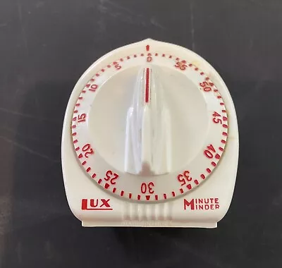 Vintage Robertshaw Lux 60 Minute Minder Kitchen Timer • $15