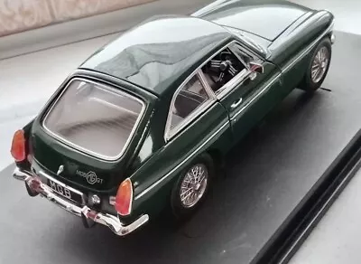 MGB GT MK 1 UNIVERSAL HOBBIES 1:18 RARE Boxed - Please Read Description • $189.49