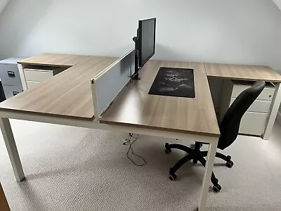 £500 • Buy Herman Miller Modular Desk System - 2 Person Pod - With Returns & Pedestals