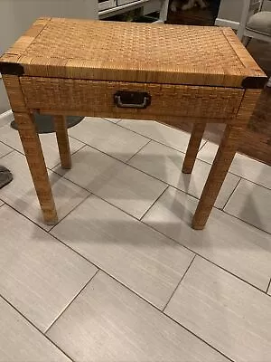 $75 • Buy Rare Vintage Table Desk Wicker Rattan With Drawer. Parson Style.
