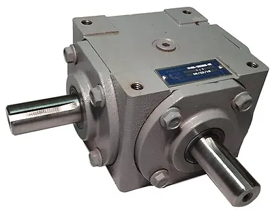 40 HP Right Angle Bevel Gearbox With 2 Keyed Shafts CW/CCW 1:1 • $149.99