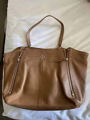 Tory Burch Large Leather Purse/Tote-Tan • $69.99