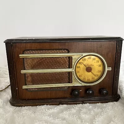 VINTAGE 1940S SILVERTONE TUBE WOOD RADIO Model 6050 *READ DESCR* RESTORE JOB RK • $99