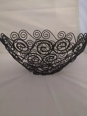 Beautiful Black Wire Fruit Basket  10 ” Diameter • $18.50