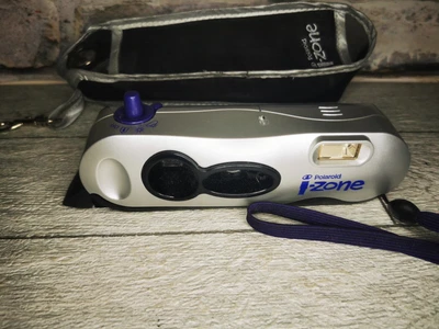 £4 • Buy Vintage Polaroid I-zone Camera Silver With Case 