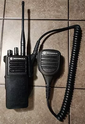 MOTOROLA XPR 7350e UHF TWO WAY RADIO 5000mah MIC CLIP CHARGER (BARELY USED) • $139.99