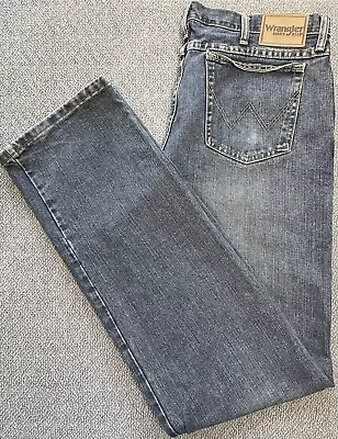 Wrangler Rugged Wear Men's 38x36 Dark Blue Jeans • $24.97