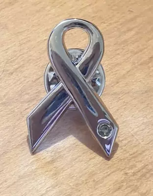 Cancer Remembrance Ribbon Pin Badge With Clear Gem. B015 • £1.29