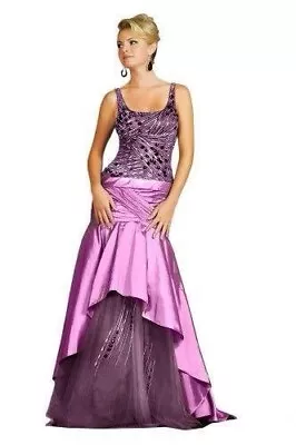 Designer Evening Gown Size 6 • $200